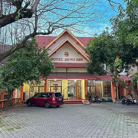 Hotel Dewi Sri Redpartner Yogyakarta Eksteriør billede