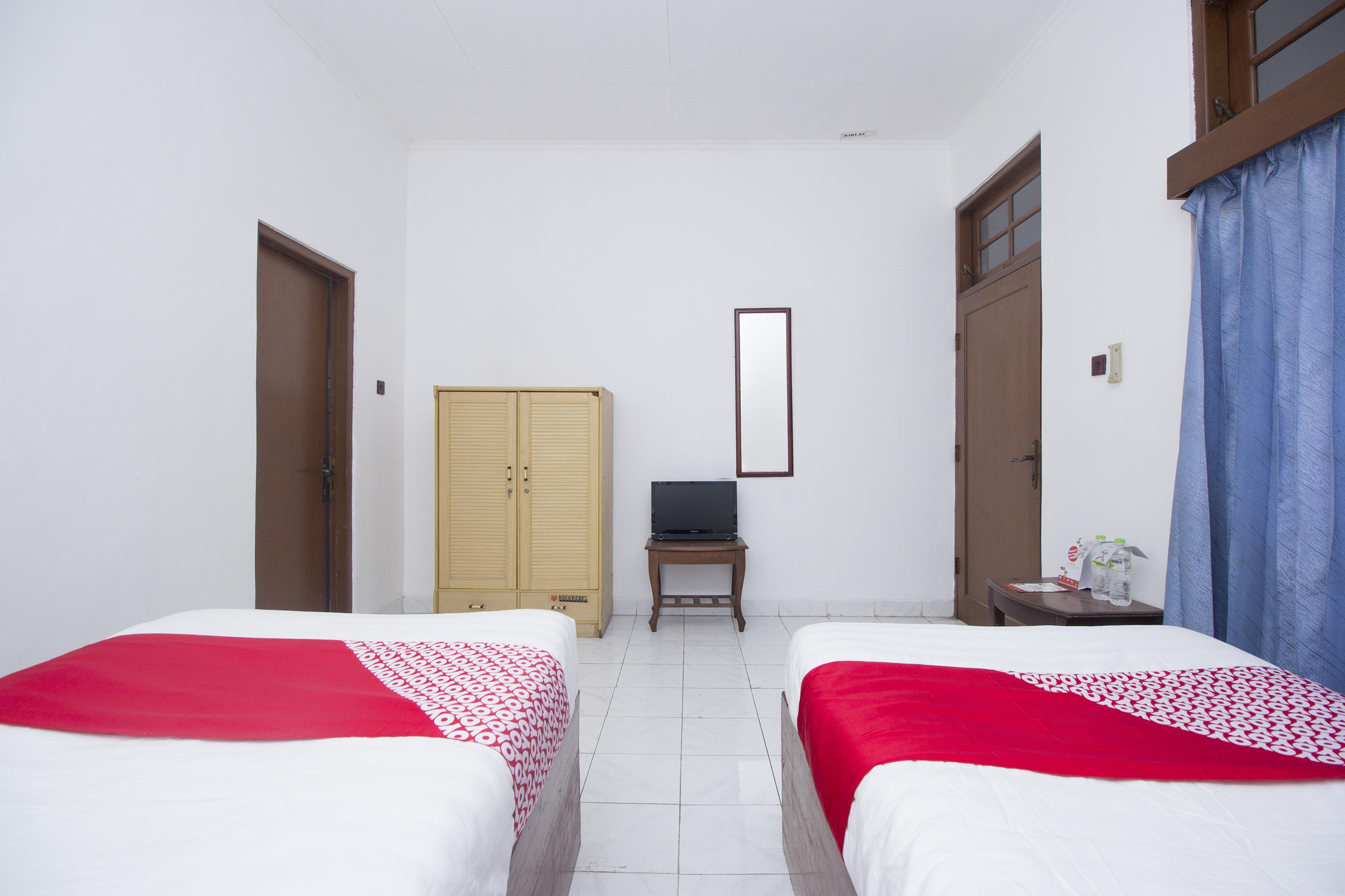 Hotel Dewi Sri Redpartner Yogyakarta Eksteriør billede