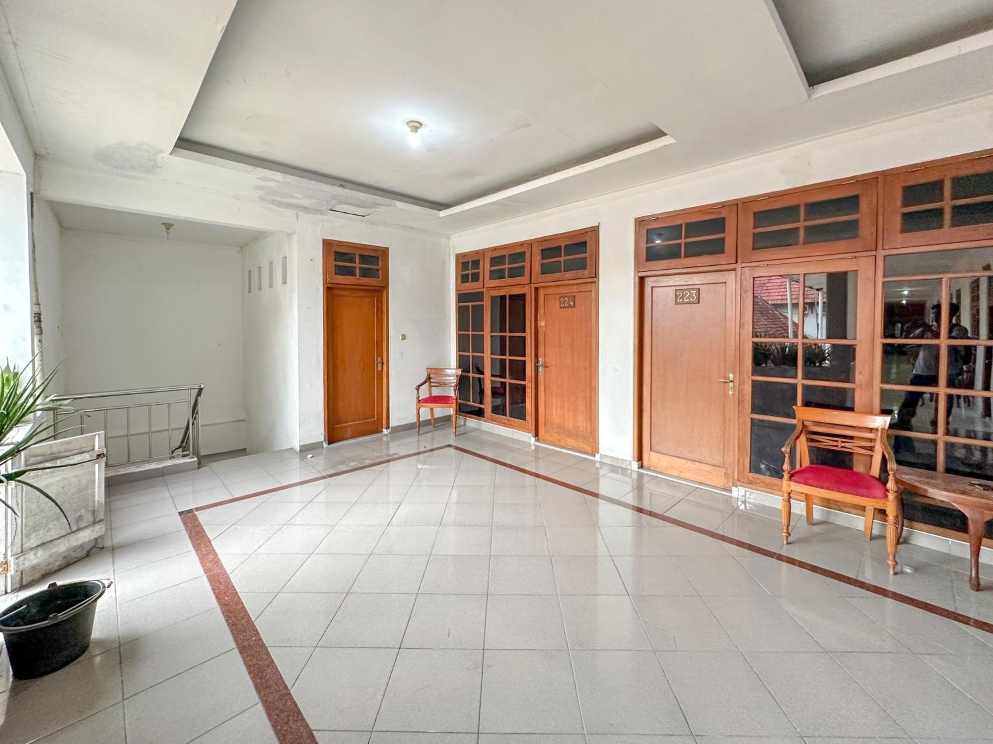 Hotel Dewi Sri Redpartner Yogyakarta Eksteriør billede